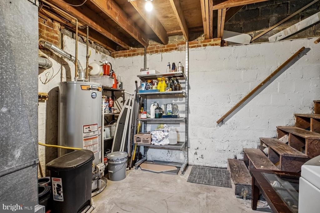1227 Queen Street - Photo 36