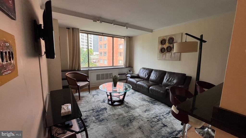 1121 Arlington Boulevard - Photo 4