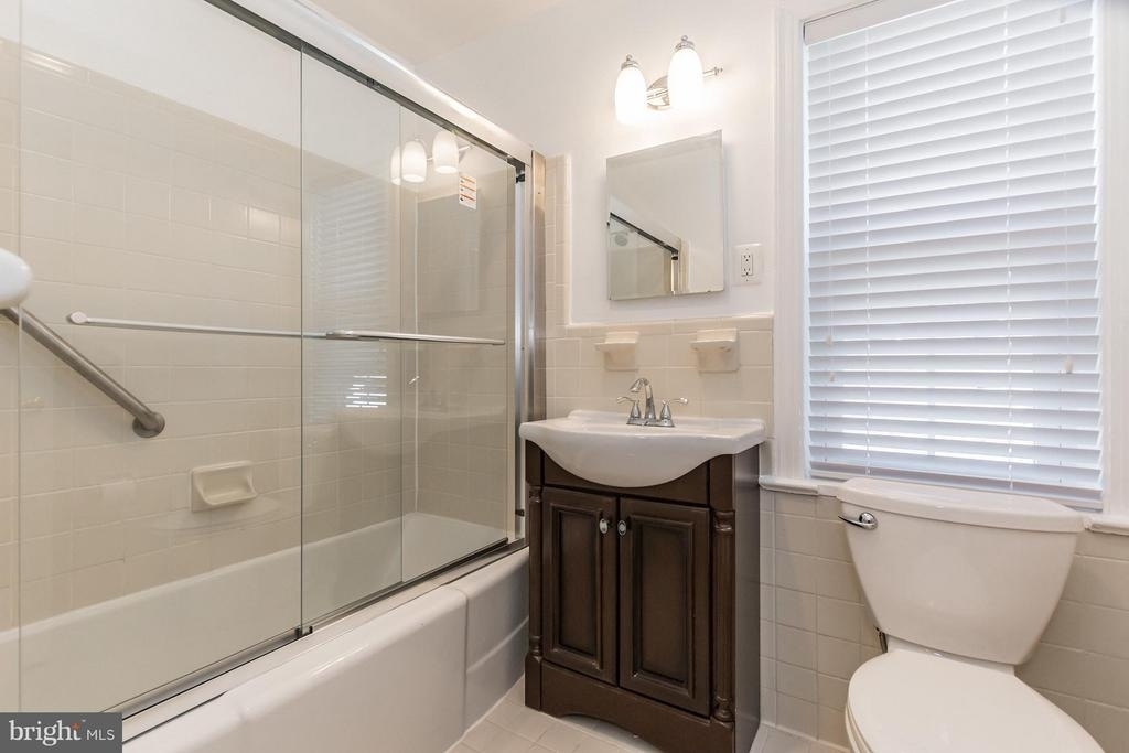 2409 Arlington Boulevard - Photo 12