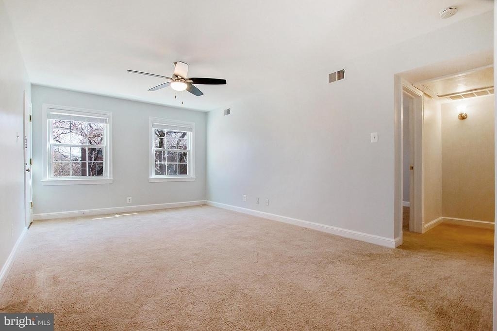 2409 Arlington Boulevard - Photo 1