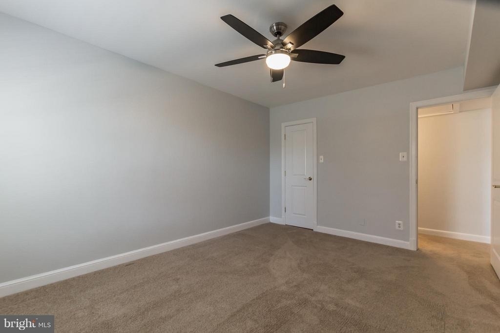 2409 Arlington Boulevard - Photo 10