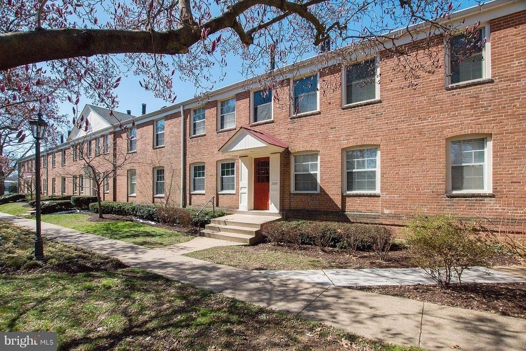 2409 Arlington Boulevard - Photo 13