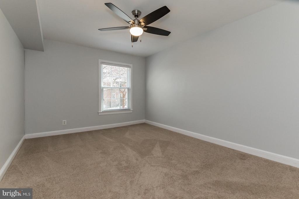 2409 Arlington Boulevard - Photo 9