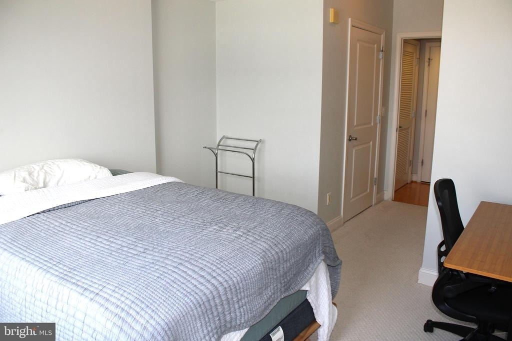 1020 Highland Street - Photo 7