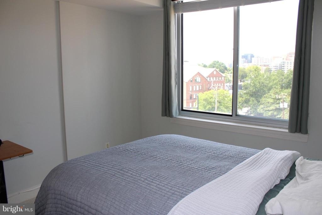 1020 Highland Street - Photo 8
