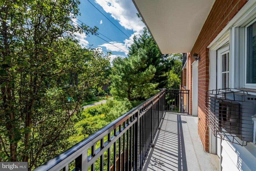 6924 Fairfax Drive - Photo 17