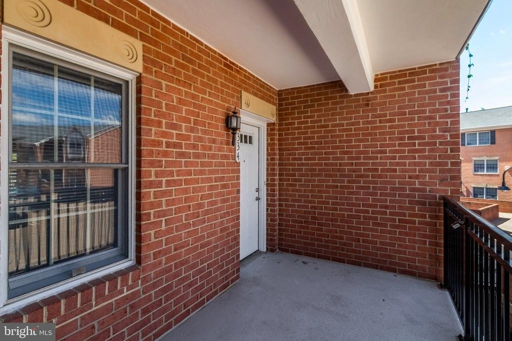 6924 Fairfax Drive - Photo 4