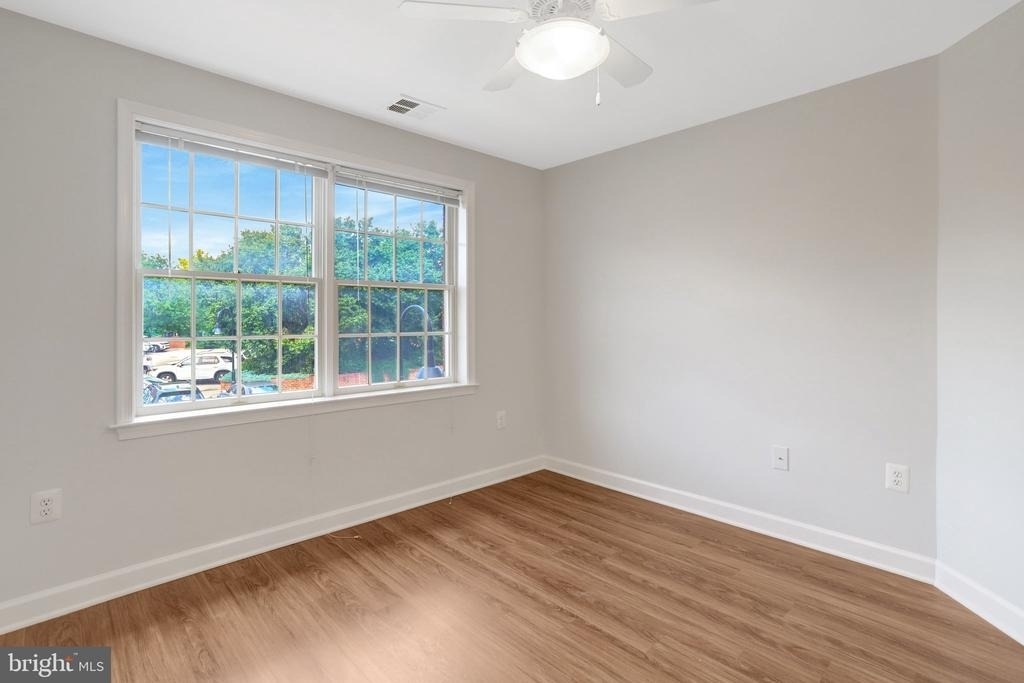 6924 Fairfax Drive - Photo 31