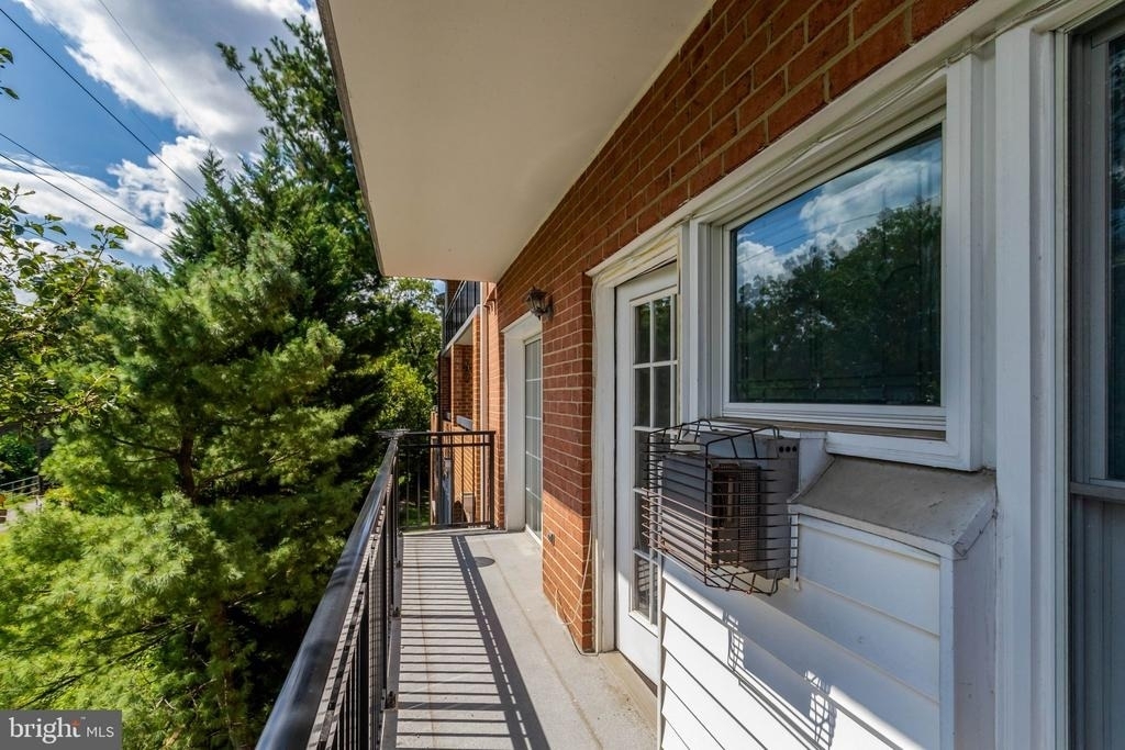 6924 Fairfax Drive - Photo 18