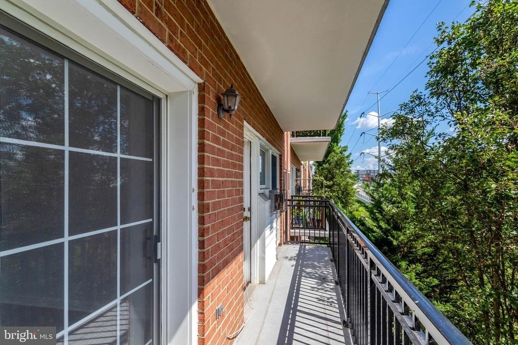 6924 Fairfax Drive - Photo 16