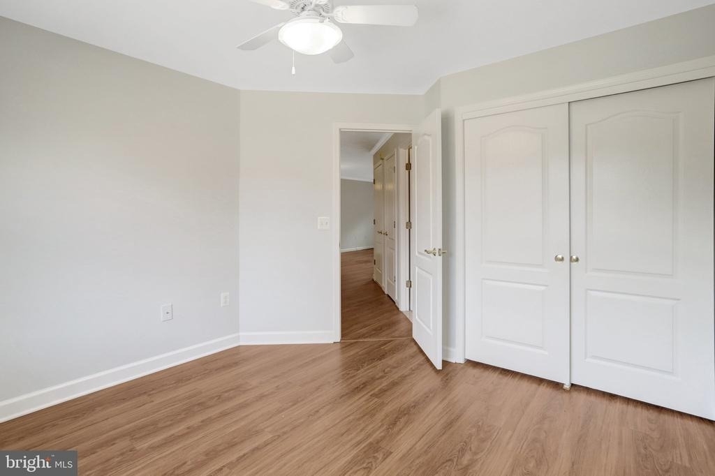6924 Fairfax Drive - Photo 32