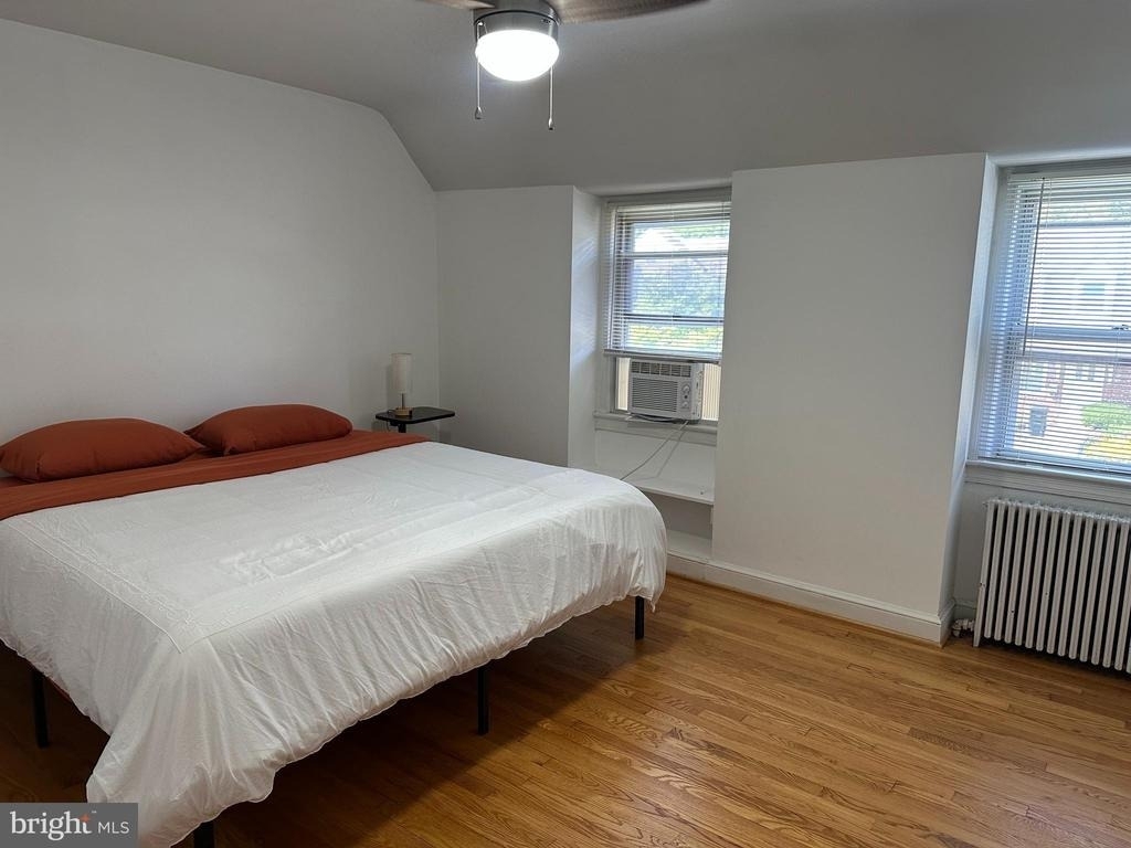 1049 N Monroe Street - Photo 9