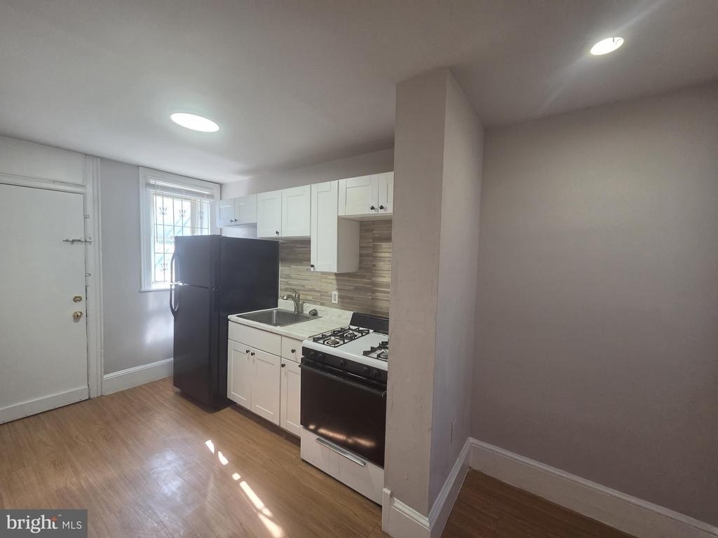 137 S 56th Street - Photo 19