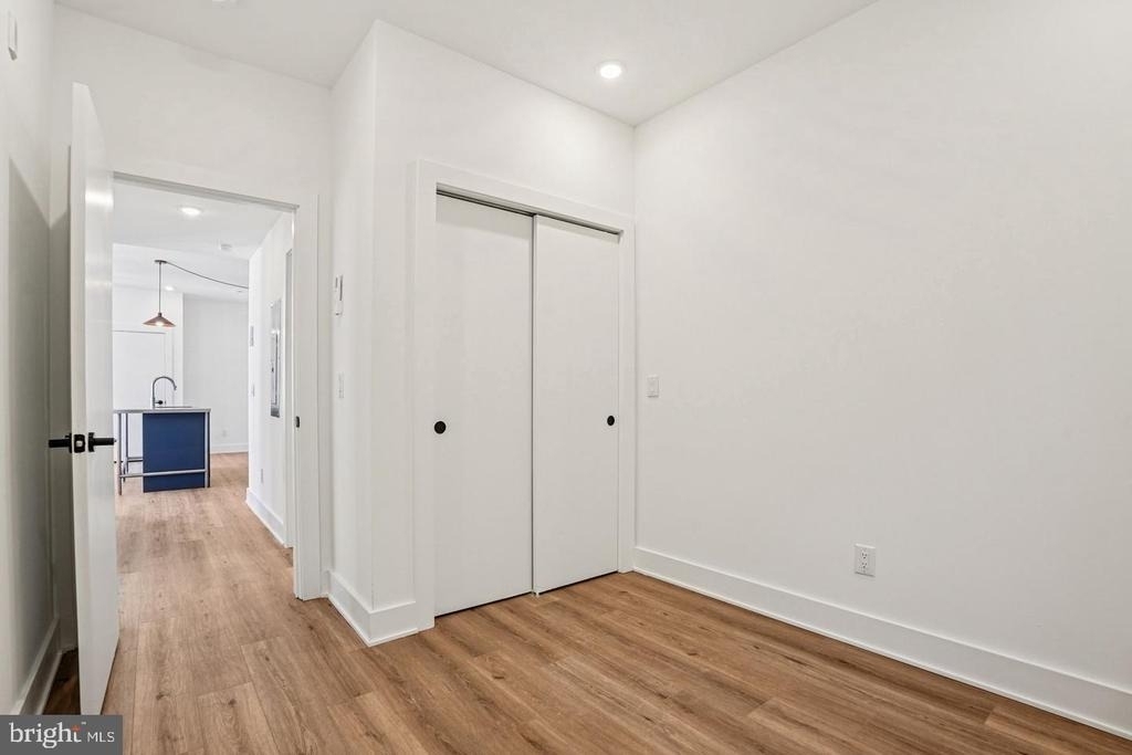 2456 Frankford Avenue - Photo 14