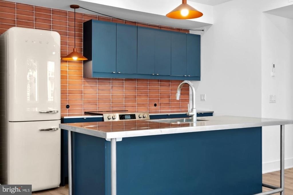 2456 Frankford Avenue - Photo 9