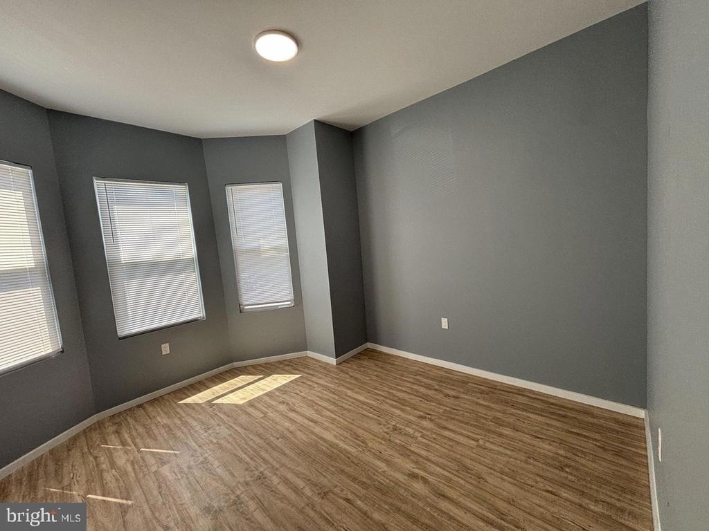 635 N 52nd Street - Photo 4