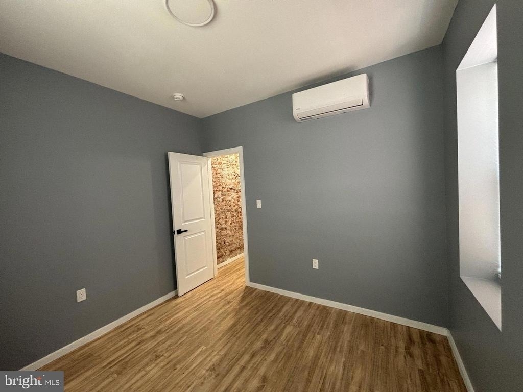 635 N 52nd Street - Photo 5
