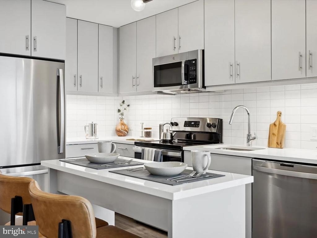 569 N 5th Street - Photo 0