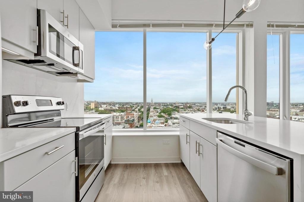 569 N 5th Street - Photo 3