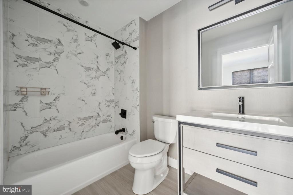 1232 N Front Street - Photo 4