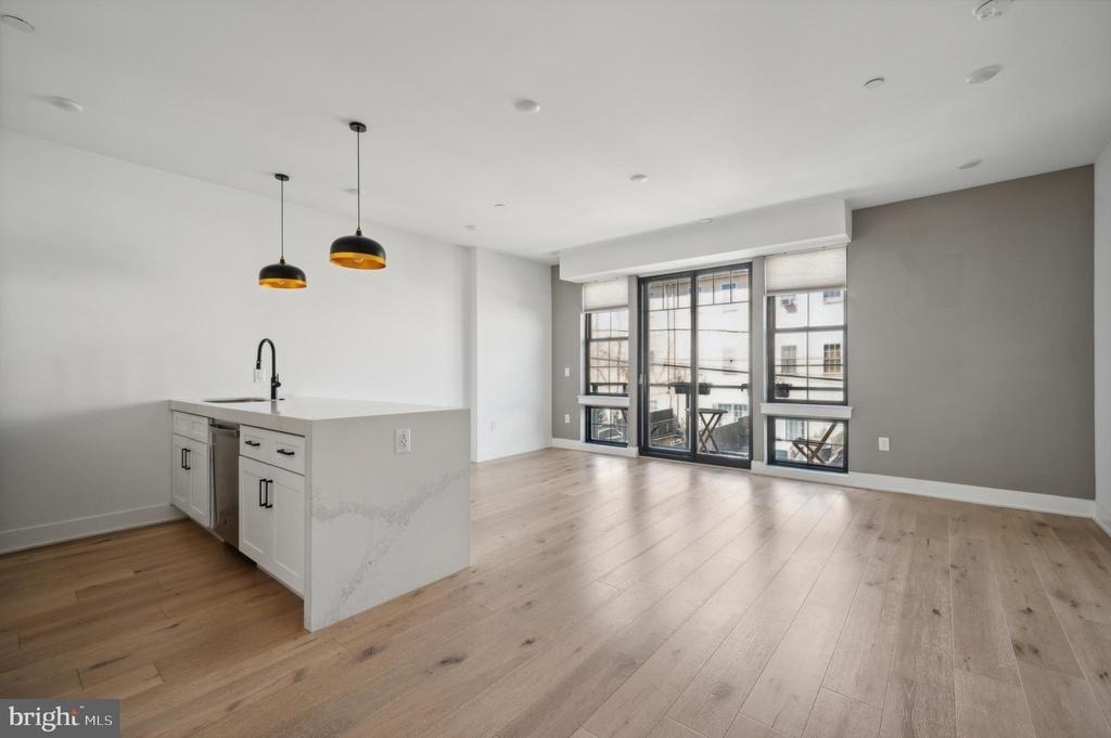 1232 N Front Street - Photo 5