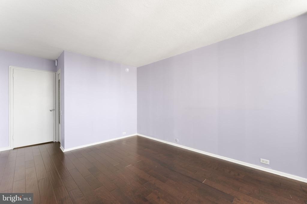 1326 Spruce Street - Photo 10