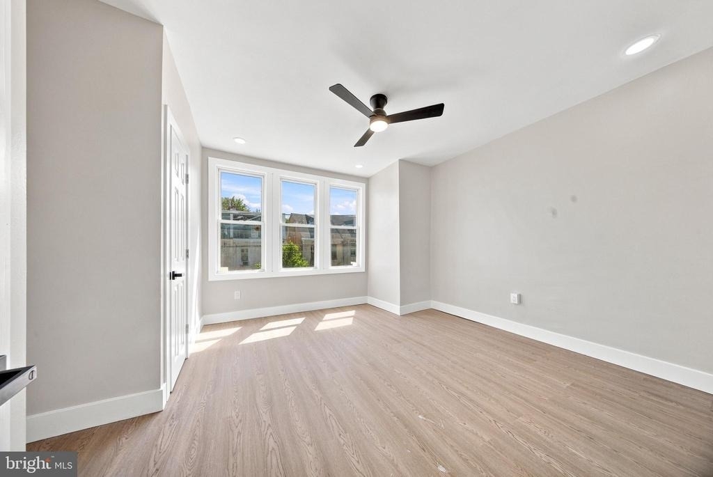 231 E Phil Ellena Street - Photo 17