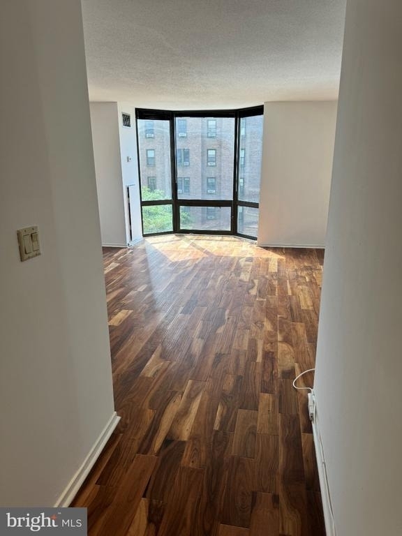 2018-2032 Walnut Street - Photo 6