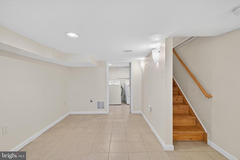 2355 E Harold Street - Photo 21