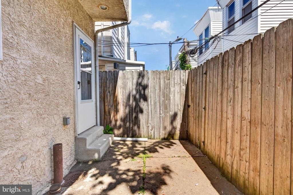 2355 E Harold Street - Photo 25