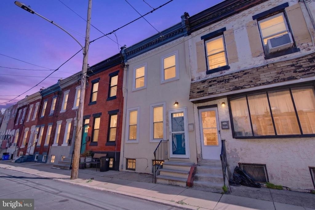2355 E Harold Street - Photo 2
