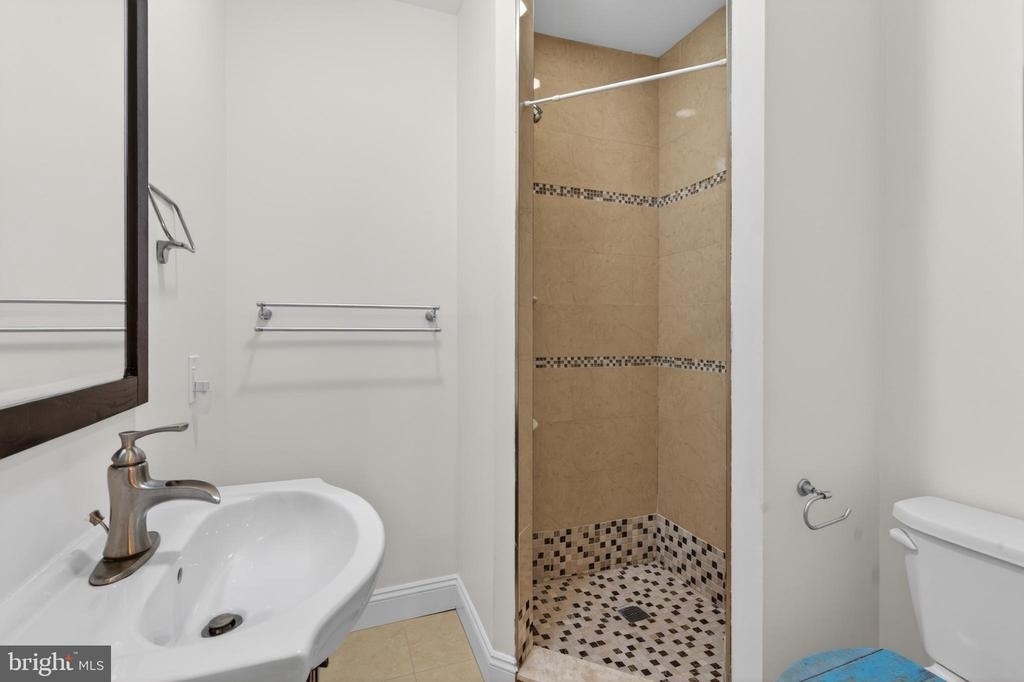 2355 E Harold Street - Photo 16