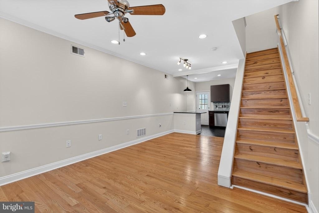 2355 E Harold Street - Photo 4