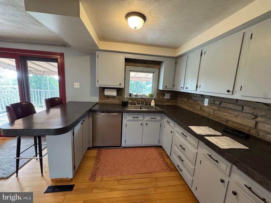 186 Shenks Ferry Road - Photo 4