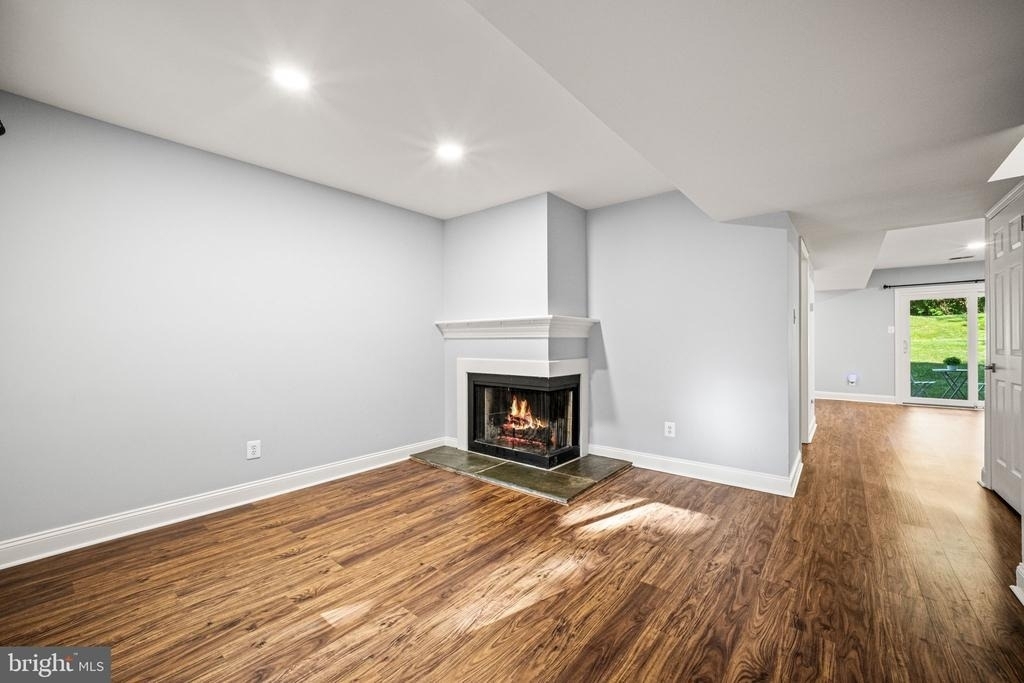 402 Danor Court - Photo 5