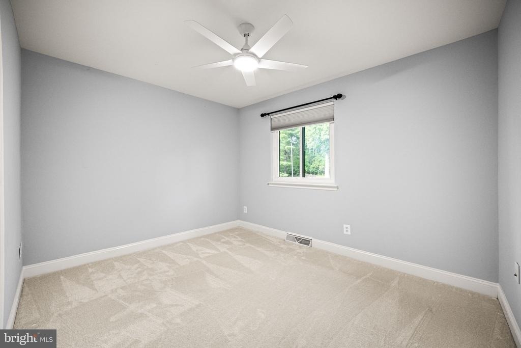 402 Danor Court - Photo 23