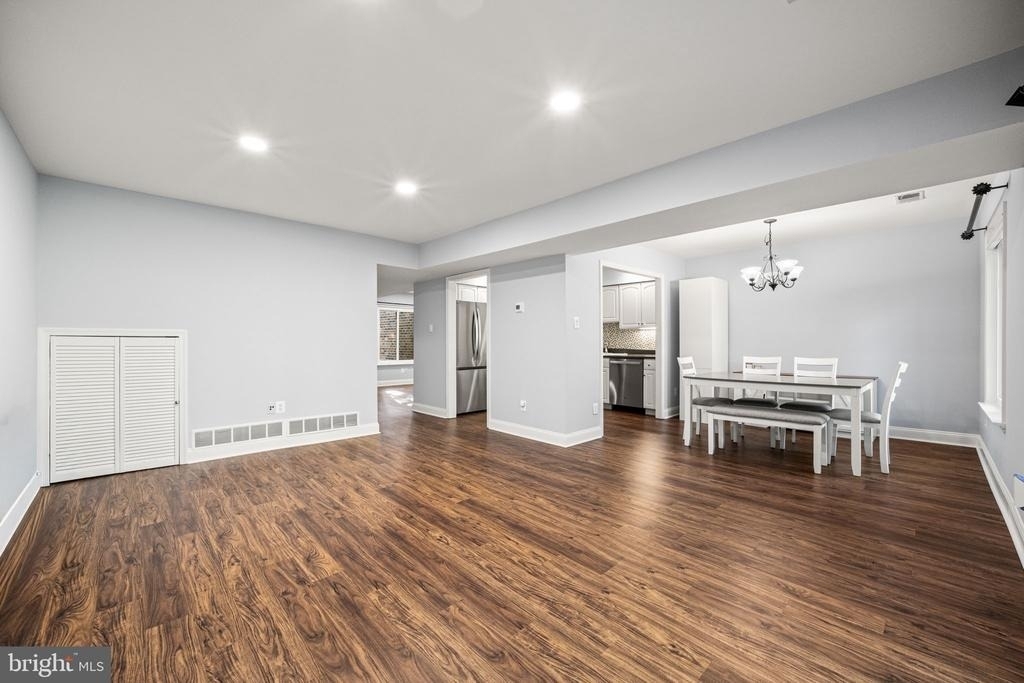 402 Danor Court - Photo 11