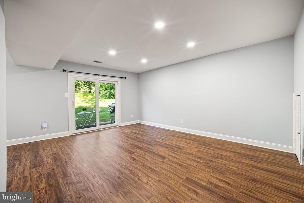 402 Danor Court - Photo 9