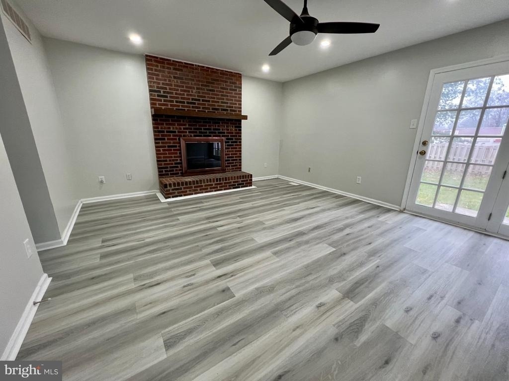4233 Remo Crescent Road - Photo 2