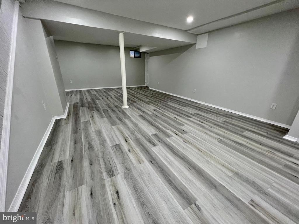 4233 Remo Crescent Road - Photo 5