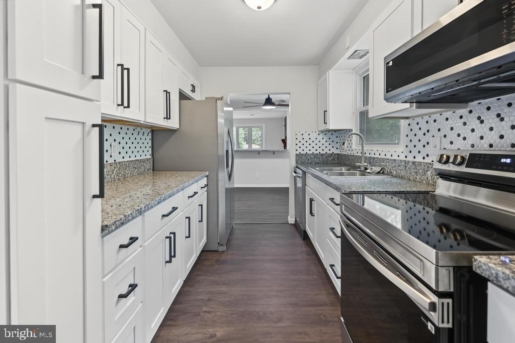 2709 Creek Road - Photo 3