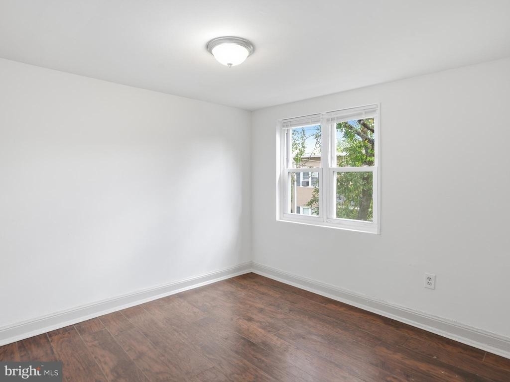 101 E Camden Avenue - Photo 12