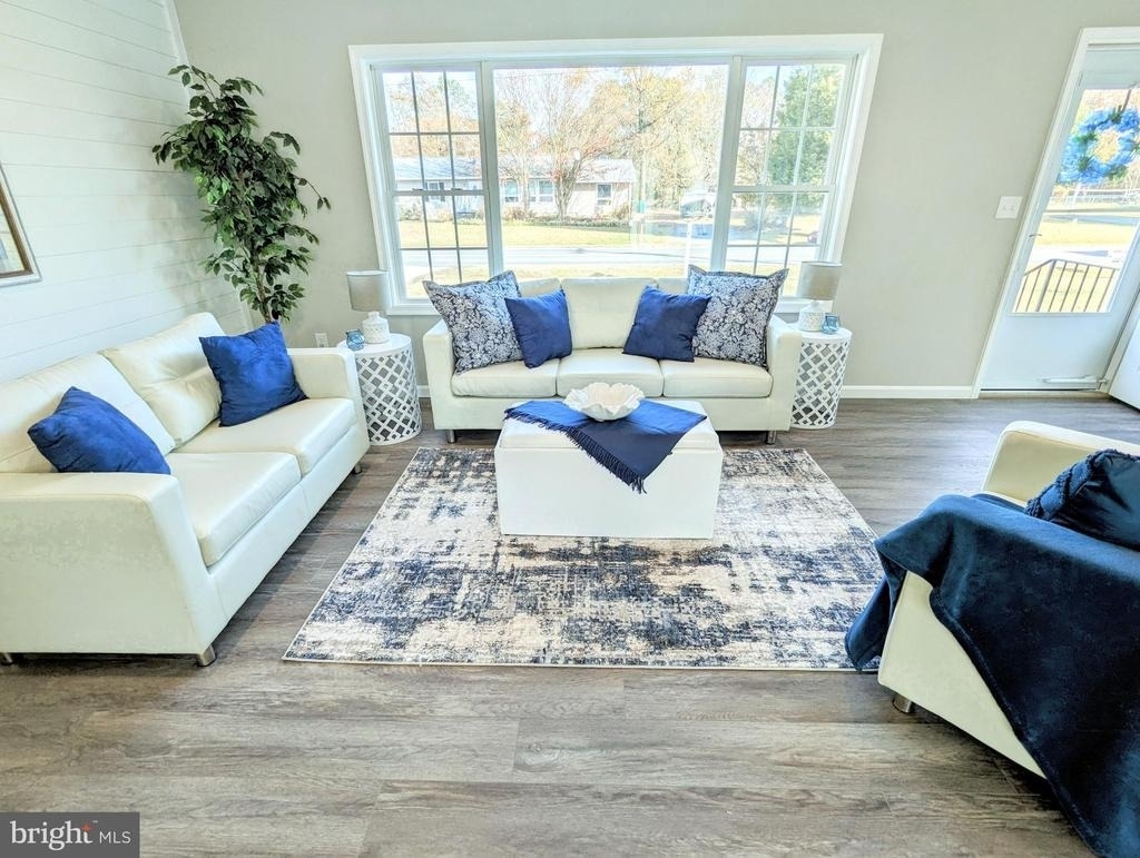 1340 Queen Anne Drive - Photo 1