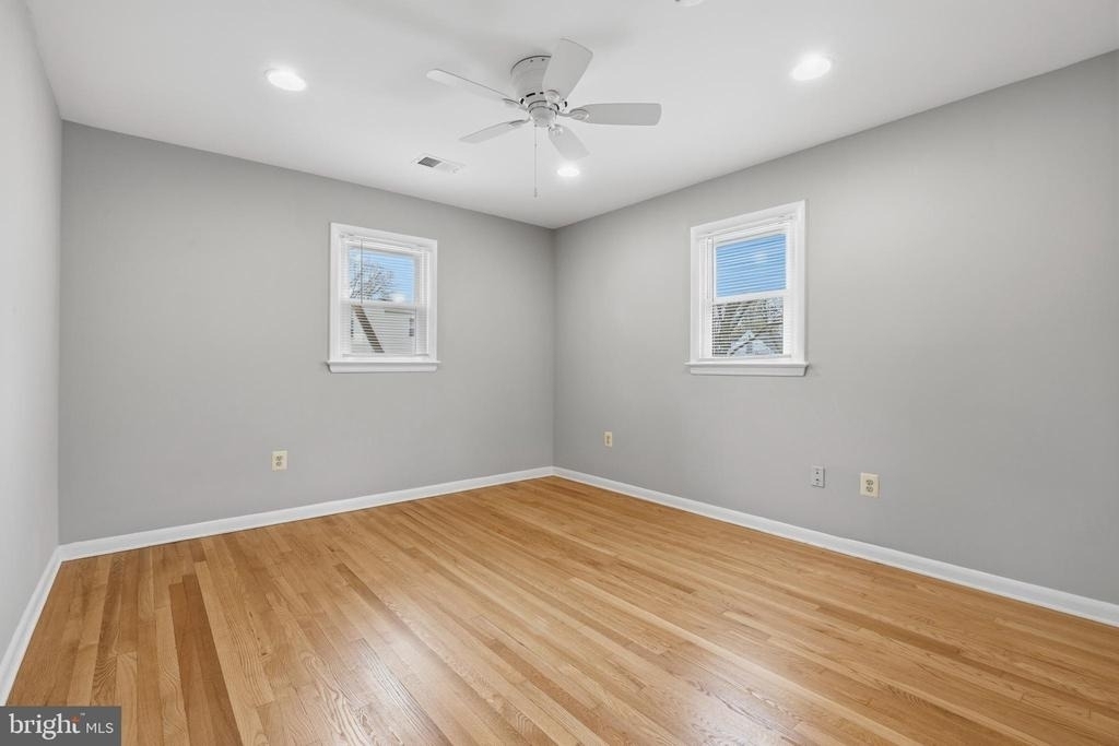 9017 Rhode Island Avenue - Photo 8
