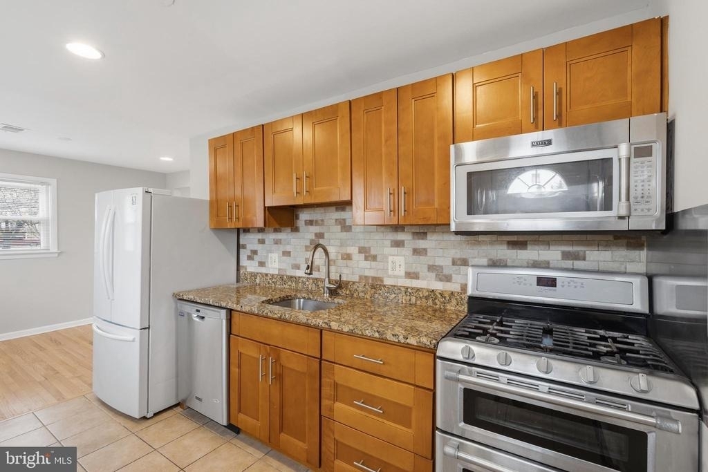9017 Rhode Island Avenue - Photo 7