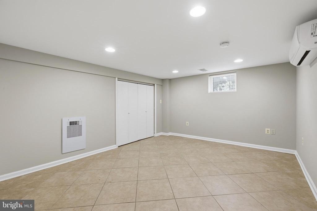 9017 Rhode Island Avenue - Photo 19