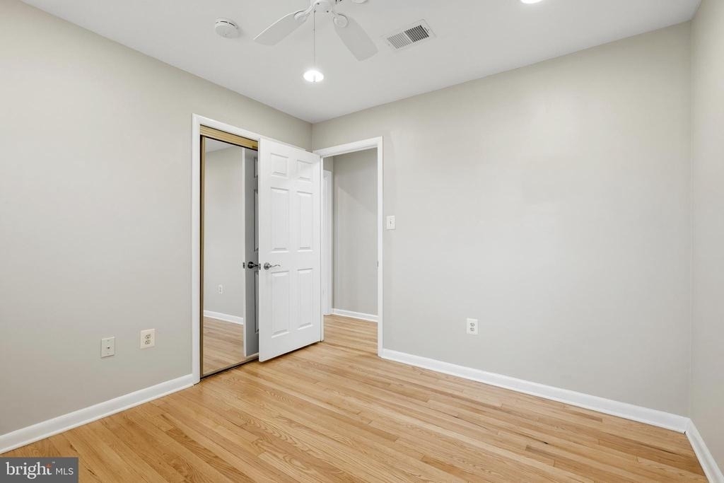9017 Rhode Island Avenue - Photo 11