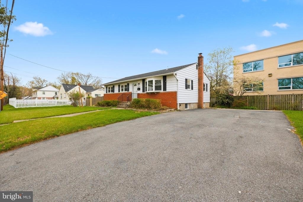 9017 Rhode Island Avenue - Photo 31