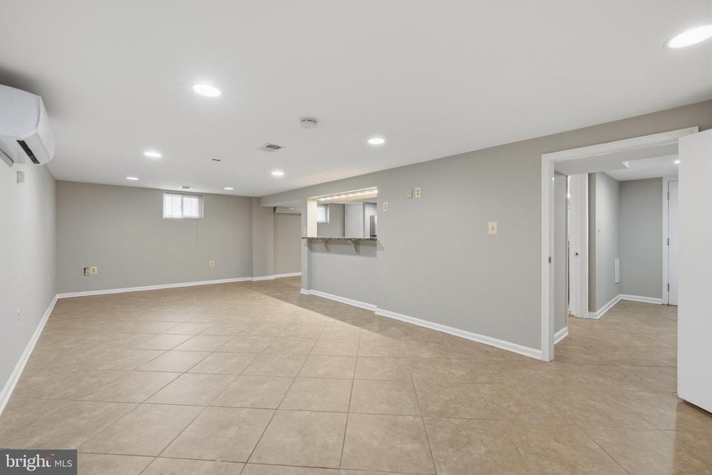 9017 Rhode Island Avenue - Photo 16
