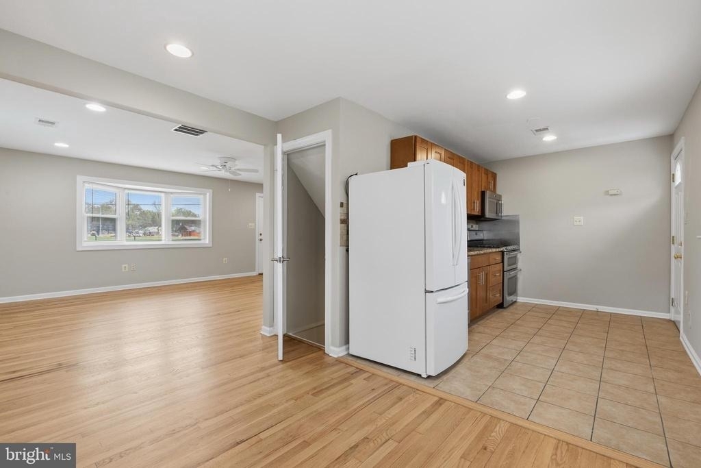 9017 Rhode Island Avenue - Photo 4